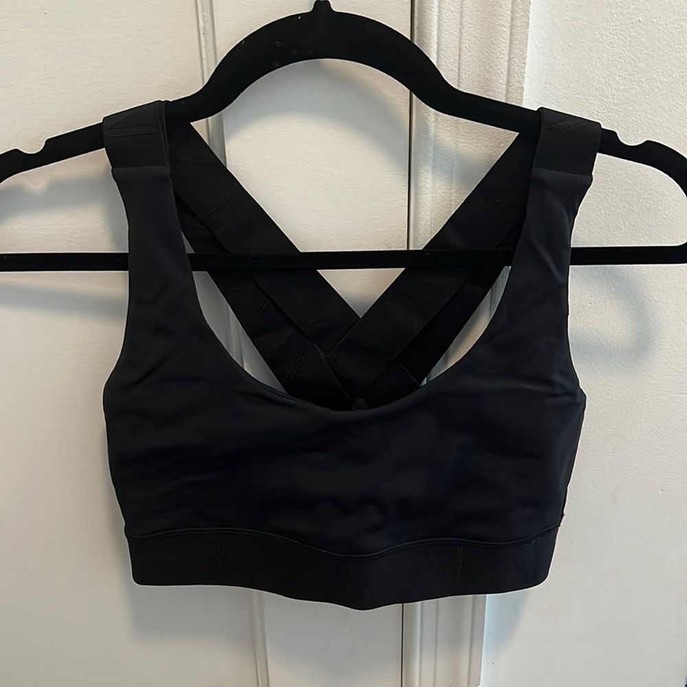 black Alala sports bra